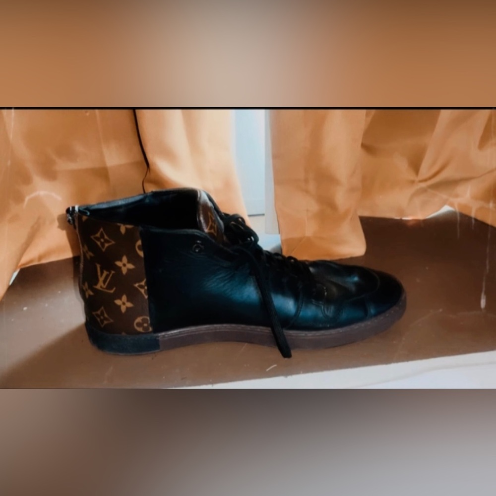 Men’s LV (Brown-Black) hightop sneakers